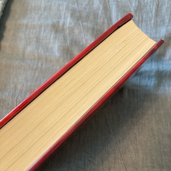 Divergent Trilogy • Allegiant by Veronica Roth • Hardcover Edition • EUC - Picture 5 of 5